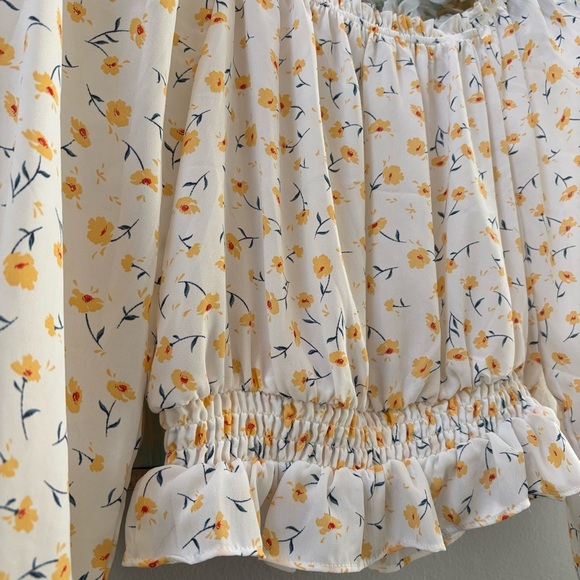 Helen Owen x AQUA Floral Smocked Crop Blouse Yellow White Size S - Picture 4 of 9